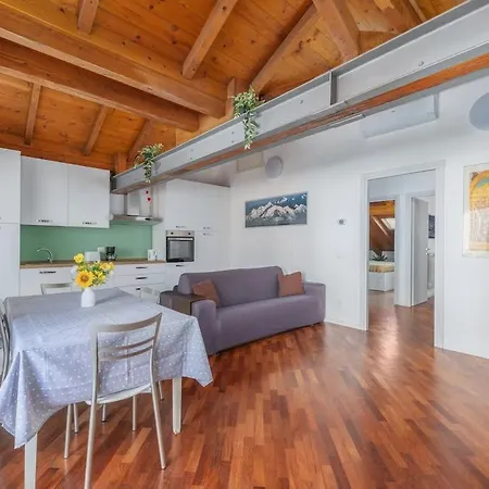 Homey Grandeur - Spacious With Terrace & Wi-fi Mailand